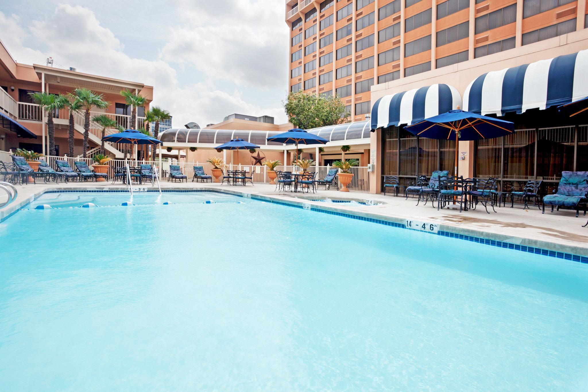 Отель Crowne Plaza San Antonio Airport By Ihg Экстерьер фото