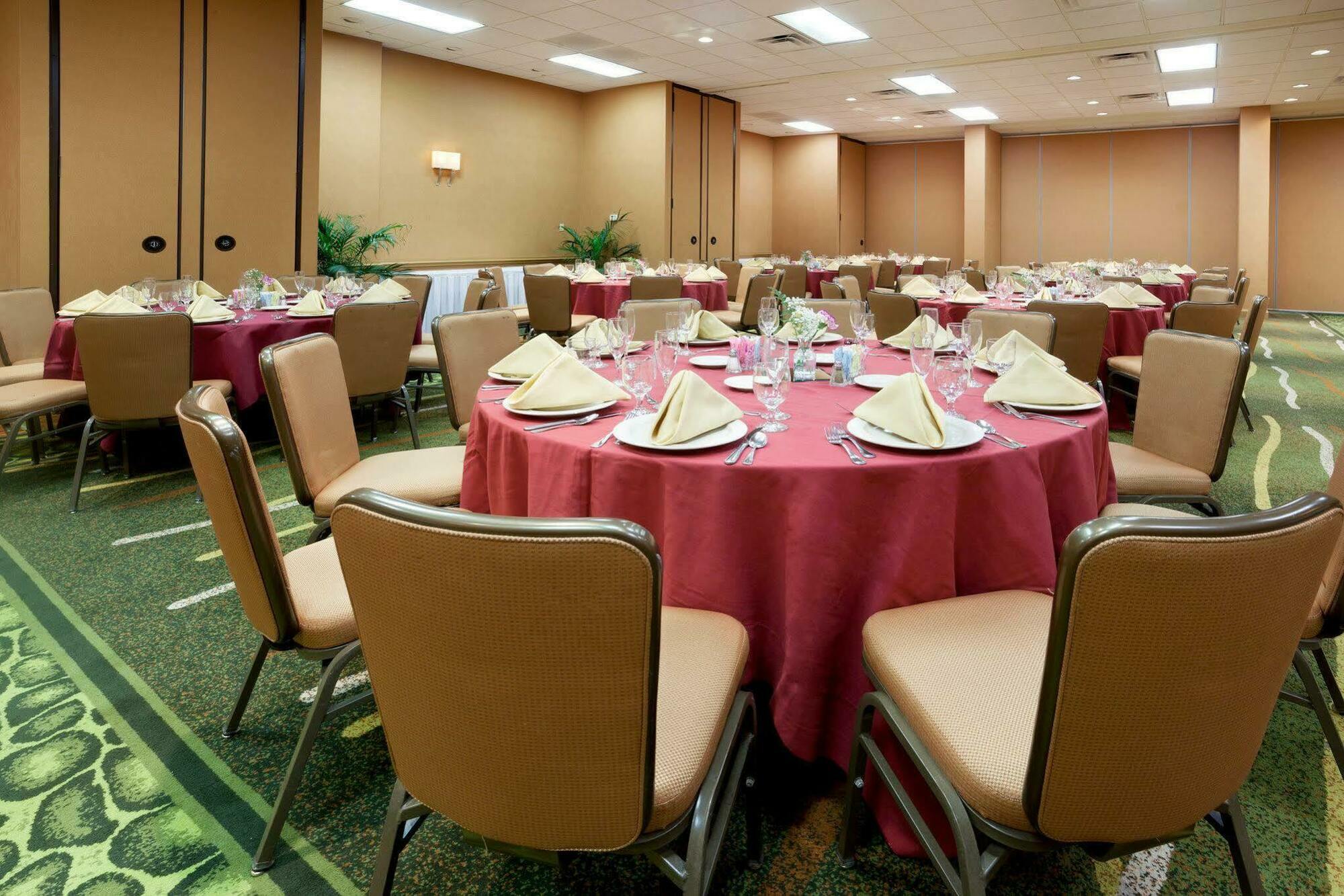 Отель Crowne Plaza San Antonio Airport By Ihg Ресторан фото